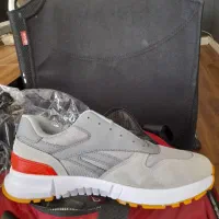 ریبوک راحتی ونرم مناسب پیاده روی ورزش|کیف، کفش، کمربند|تهران, تجریش|دیوار