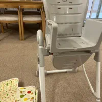 صندلی غذا کاملا نو و سالم|تخت و صندلی بچه|ابریشم, |دیوار