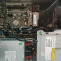 دو عدد کیس و مانیتور