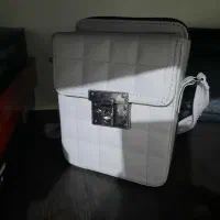 کیف زنانه|کیف، کفش، کمربند|پرند, فاز ۱|دیوار