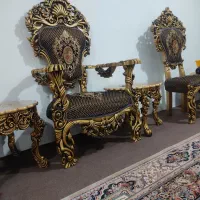 مبل تمام چوب ۹ نفره با چهار عسلی کنار مبلی و وسط