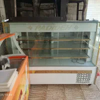 یخچال قنادی