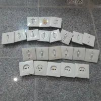 کلید پریز برق دونه ۲۰ تومان|حراج|قم, امامزاده ابراهیم|دیوار