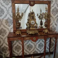 آینه کنسول چوبی به همراه آینه شمعدان ساعت برنز