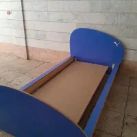 تختخواب تک نفر