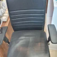 دوتا میز پیشخوان وگردون