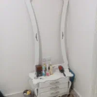 آینه و میز آرایش