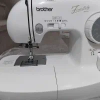 چرخ خیاطی مارک معروف برادر با کارتن