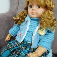 عروسک|اسباب‌‌بازی|شیراز, بریجستون|دیوار