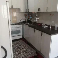 یک نفر همخونه