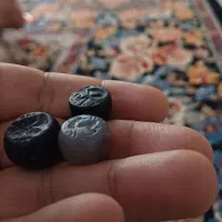 سه عدد سنگ نشان عطیقه