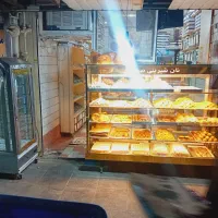 به دو نفر خانم کارمند جهت کار در نان و شیرینی|استخدام خدمات فروشگاه و رستوران|تهران, راه آهن|دیوار