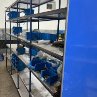 قفسه و میز و ویترین|فروشگاه و مغازه|میانه, |دیوار