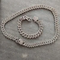 دستبند و گردنبند تیتانیوم