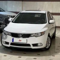 راننده شخصی با خودرو سراتو