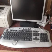 مانیتور کامپیوتر