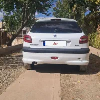 پژو ۲۰۶ تیپ ۵ بی رنگ