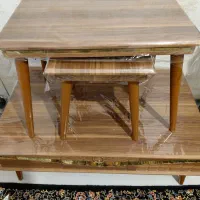 میز جلو مبلی و ۳ عدد گلمیز نو نو بفروش میرسد