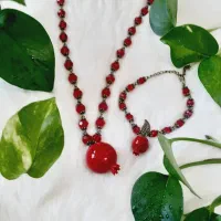 انواع گردنبدودستبدوگوشواره انار