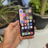 ایفون xs 512g