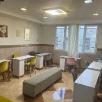 ناخن کار حرفه ایی