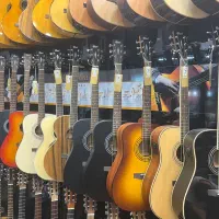 کارت پخش کن /تراکت پخش کن/کارمند ساده