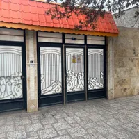 خانه ویلایی دربست پارکینگ مستقل نزدیک حرم