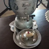 سماور گازی نو به همراه سینی و ظرف زیر سماوری