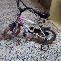 دوچرخه سایز ۱۲ با کمکی
