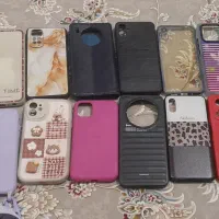 چند عدد قاب گوشی و یک عدد  گوشیه نوکیا