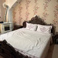 تخت دو نفره تمام چوب|تخت و سرویس خواب|هشتگرد, هشتگرد قدیم|دیوار