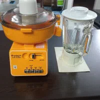 یک دستگاه آبمیوه گیری هیتاچی اصل ژاپن نو