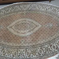 فرش بیضی طرح ماهی یک و نیم در ۲/۲۵ تمیز وسالم