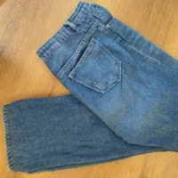 شلوار لی همگی در حد نو