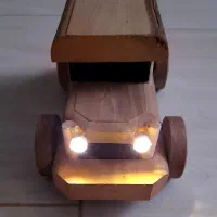 ماکت ماشین چوبی
