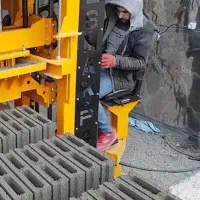 نیازمند کارگر بلوک زن