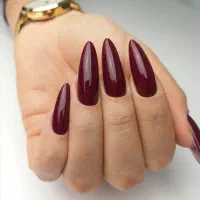 خدمات کاشت ناخن ، مانیکور و پدیکور