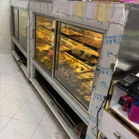 ویترین قنادی