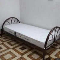 فروش تخت فلزی فرفوژه تمیز وسالم