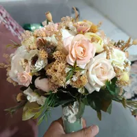 دسته گل طبیعی خشک و مصنوعی