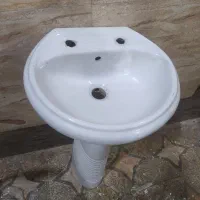 روشویی تمیز بدون شکستگی کوچیک و جم و جور