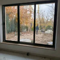 نصاب درب و پنجره دوجداره|خدمات پیشه و مهارت|شیراز, کوشک میدان|دیوار