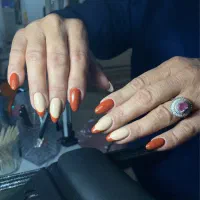 کاشت ناخن فقط ۲۵۰ هزارتومان|خدمات آرایشگری و زیبایی|کرمان, |دیوار