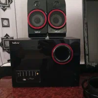 اسپیکر دسکتاپ تمیز