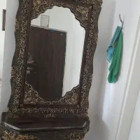 ایینه وکنسول