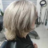 دستیار آرایشگر