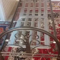 تخت یک نفره فلزی