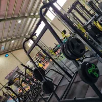 فروش و معاوضه ست کامل باشگاه بدنسازی