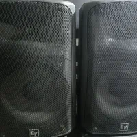 دو عدد اسپیکر طرح. یکی اکتیو و یکی پسیو