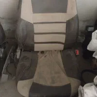 صندلی وبغل دری